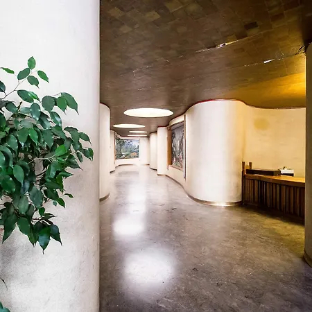 Center Liberta Suitelowcost Apartment